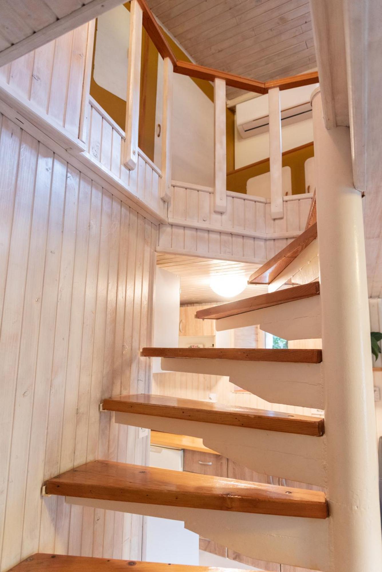 Located Duplex Apartment *